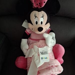 Disney Minnie Mouse Plush with Pink Blanket